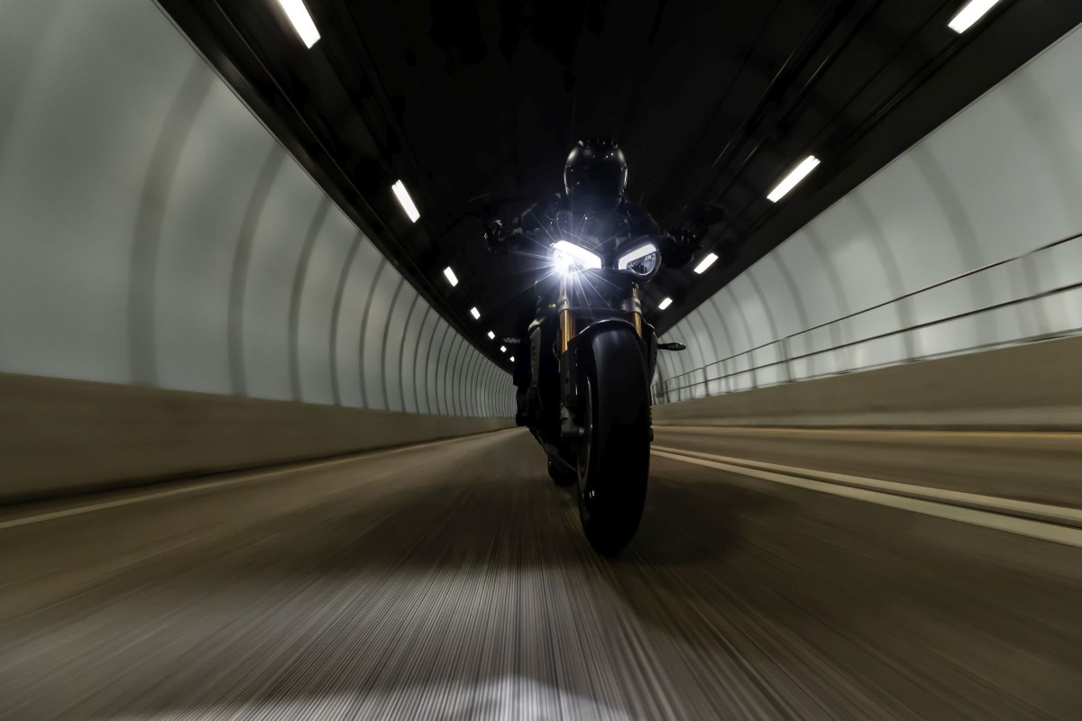 Speed Triple RS Teaser